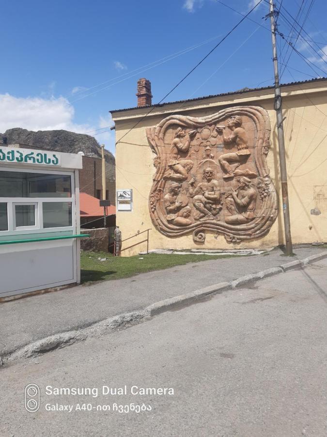 Lost Inn Kazbegi Hostel Exterior foto